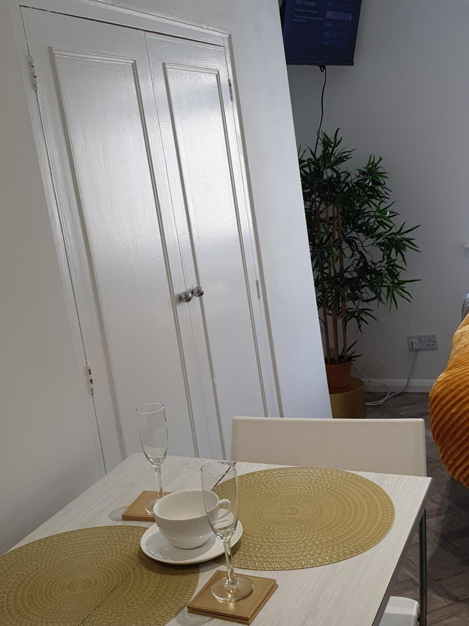 Cosy Seafront Luxury Studio Flat & Aa *